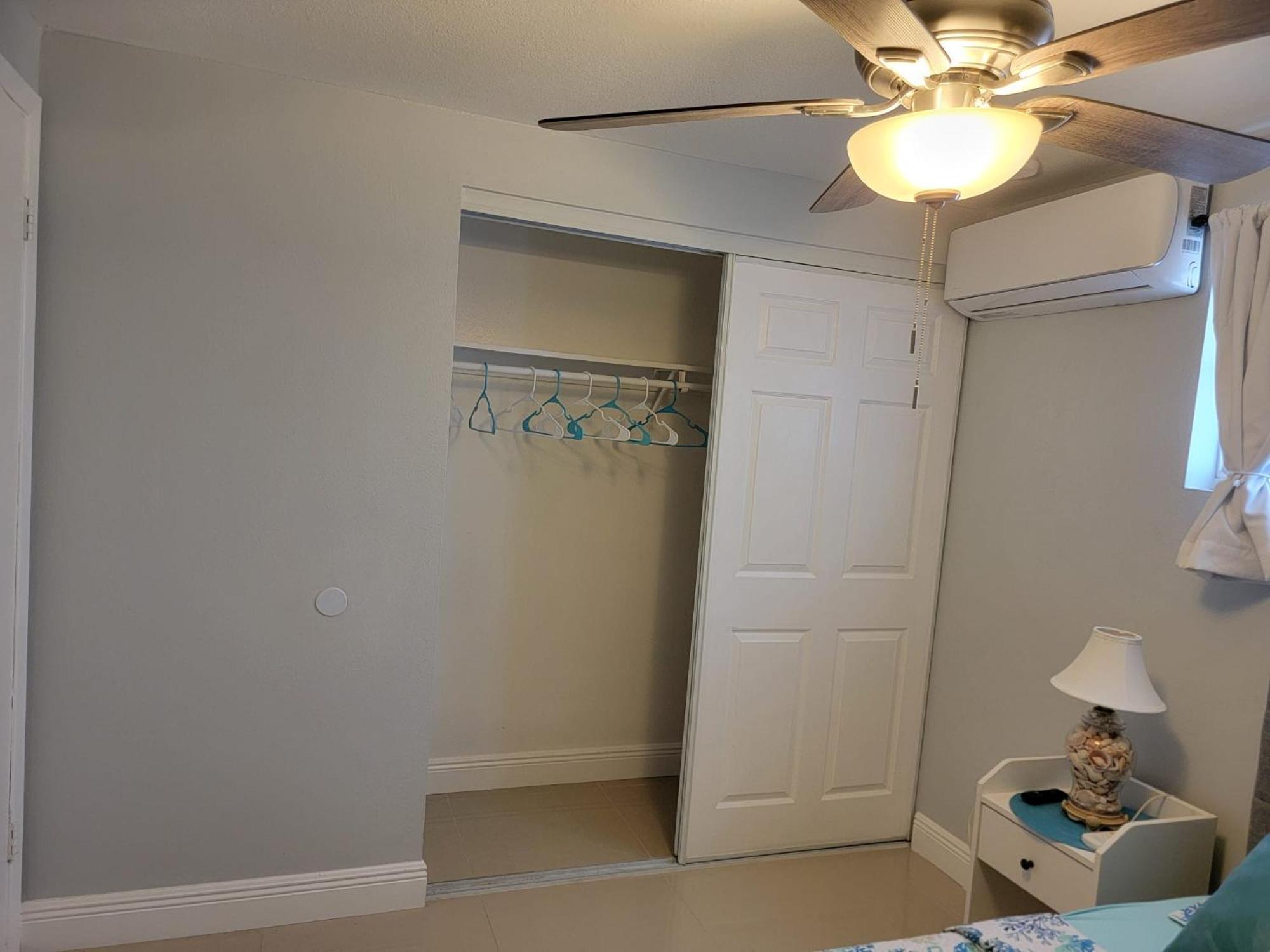 C & Y Guesthouse West Chase Экстерьер фото