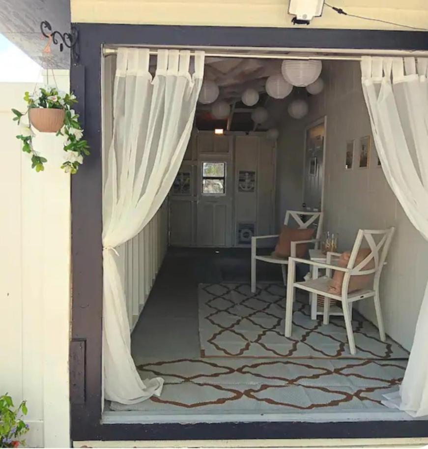 C & Y Guesthouse West Chase Экстерьер фото